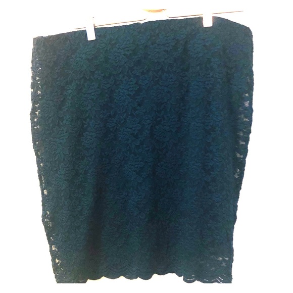Emerald green laced skirt -Torid - Picture 1 of 4